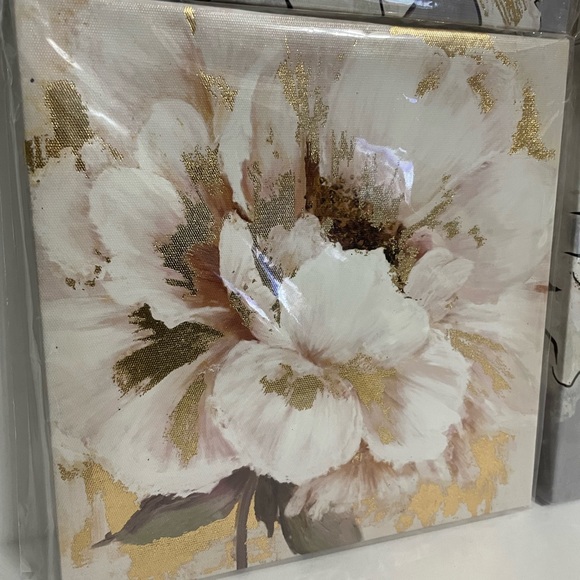 Metallic Floral wall decor - Picture 5 of 9